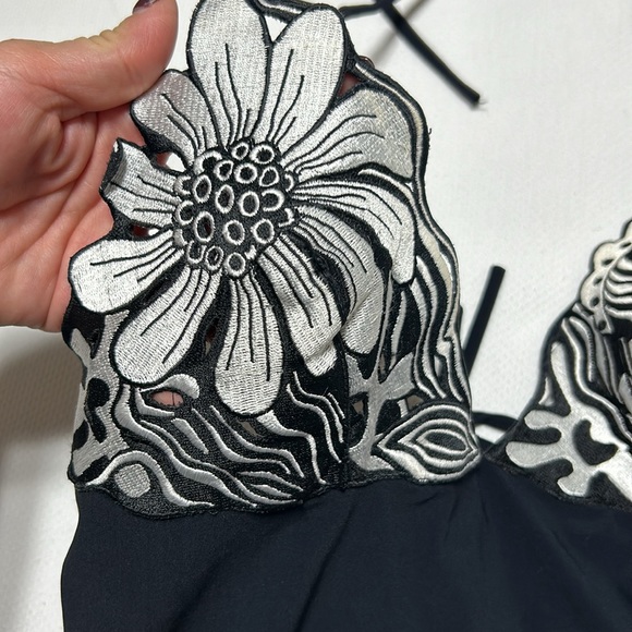 Pain de sucre one piece black one piece swimsuit, good condition, size 34B, - Picture 2 of 7